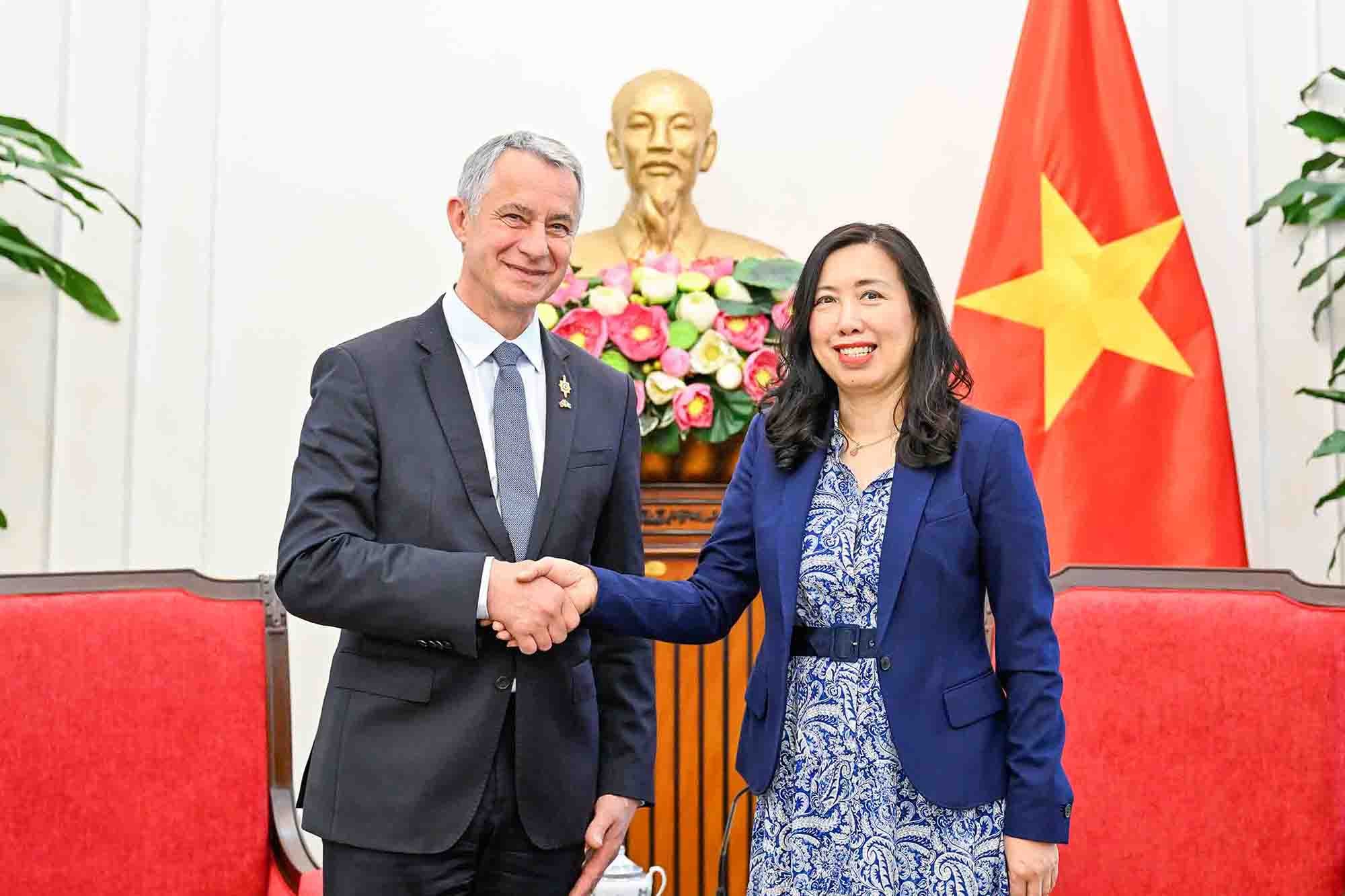 Đưa quốc phòng – an ninh trở thành trụ cột quan trọng trong quan hệ Việt Nam – Pháp