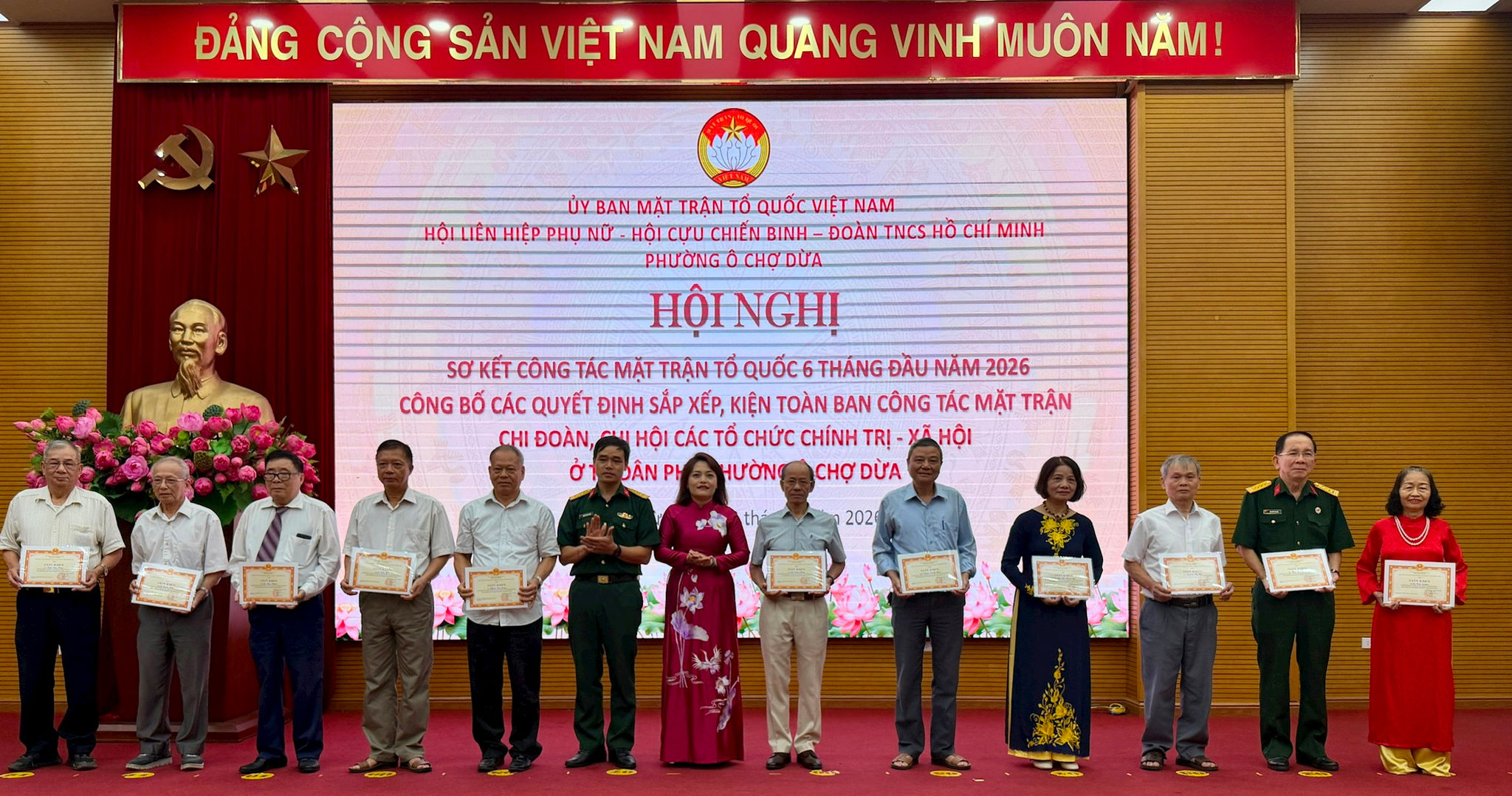 Phường Ô Chợ Dừa sơ kết công tác Mặt trận 6 tháng đầu năm, kiện toàn tổ chức sau sáp nhập tổ dân phố