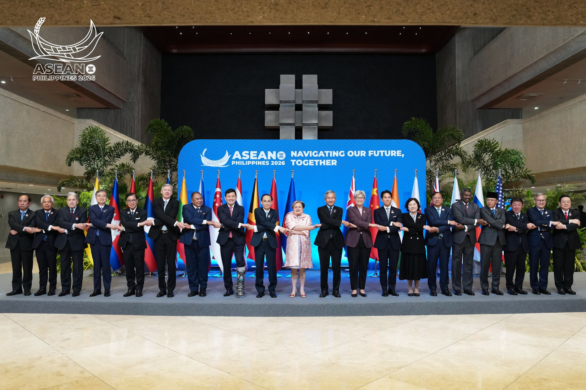 Việt Nam đề cao vai trò trung tâm của ASEAN tại loạt hội nghị cấp cao khu vực