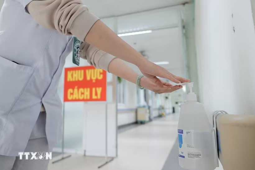 [Podcast] Tin tức ngày 28-7: Covid-19 tăng trở lại, Hà Nội khuyến cáo người dân không chủ quan