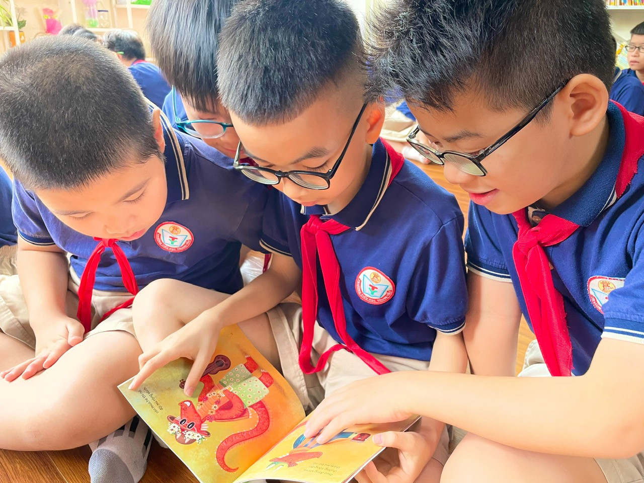 Trẻ em trước rủi ro trên mạng: “Hàng rào” nào là đủ?