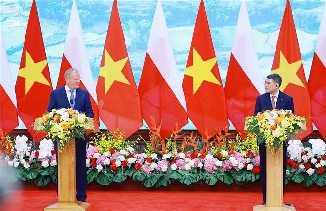 Tuyên bố chung về việc thiết lập quan hệ Đối tác Chiến lược giữa Việt Nam – Ba Lan